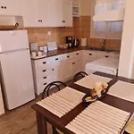 Rosa Apartment